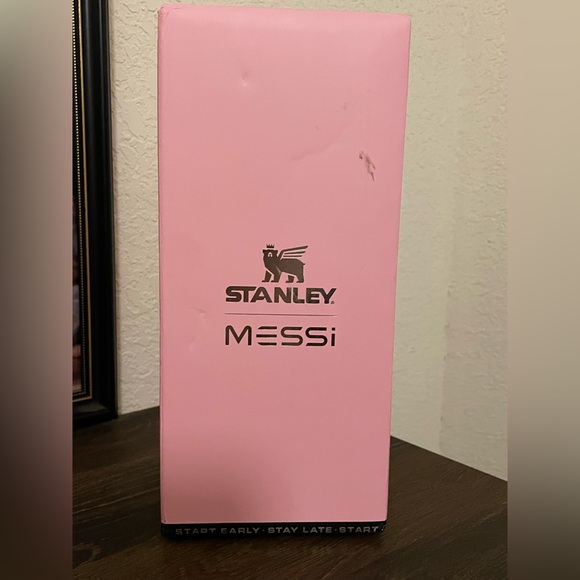 Stanley Pink GOAT Messi Tumbler - Picture 11 of 11
